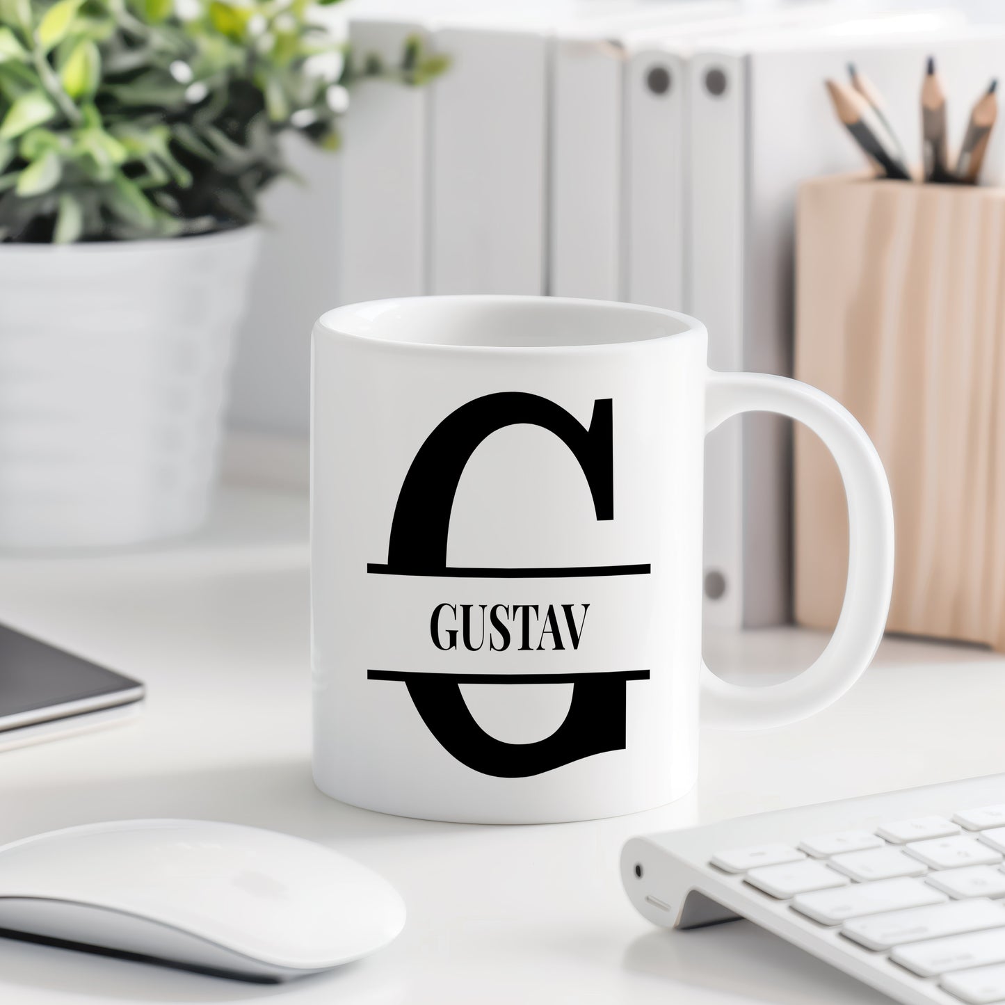 Hrnek se jménem GUSTAV – monogramový design