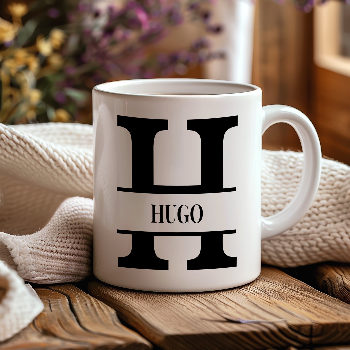 Hrnek se jménem Hugo – monogramový design