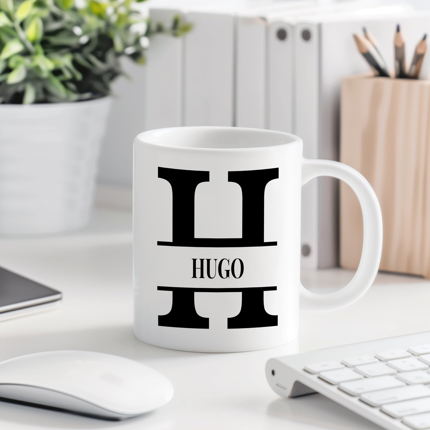 Hrnek se jménem Hugo – monogramový design