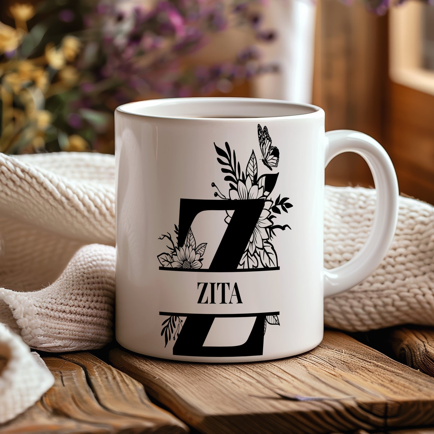 Hrnek se jménem Zita – květinový monogram