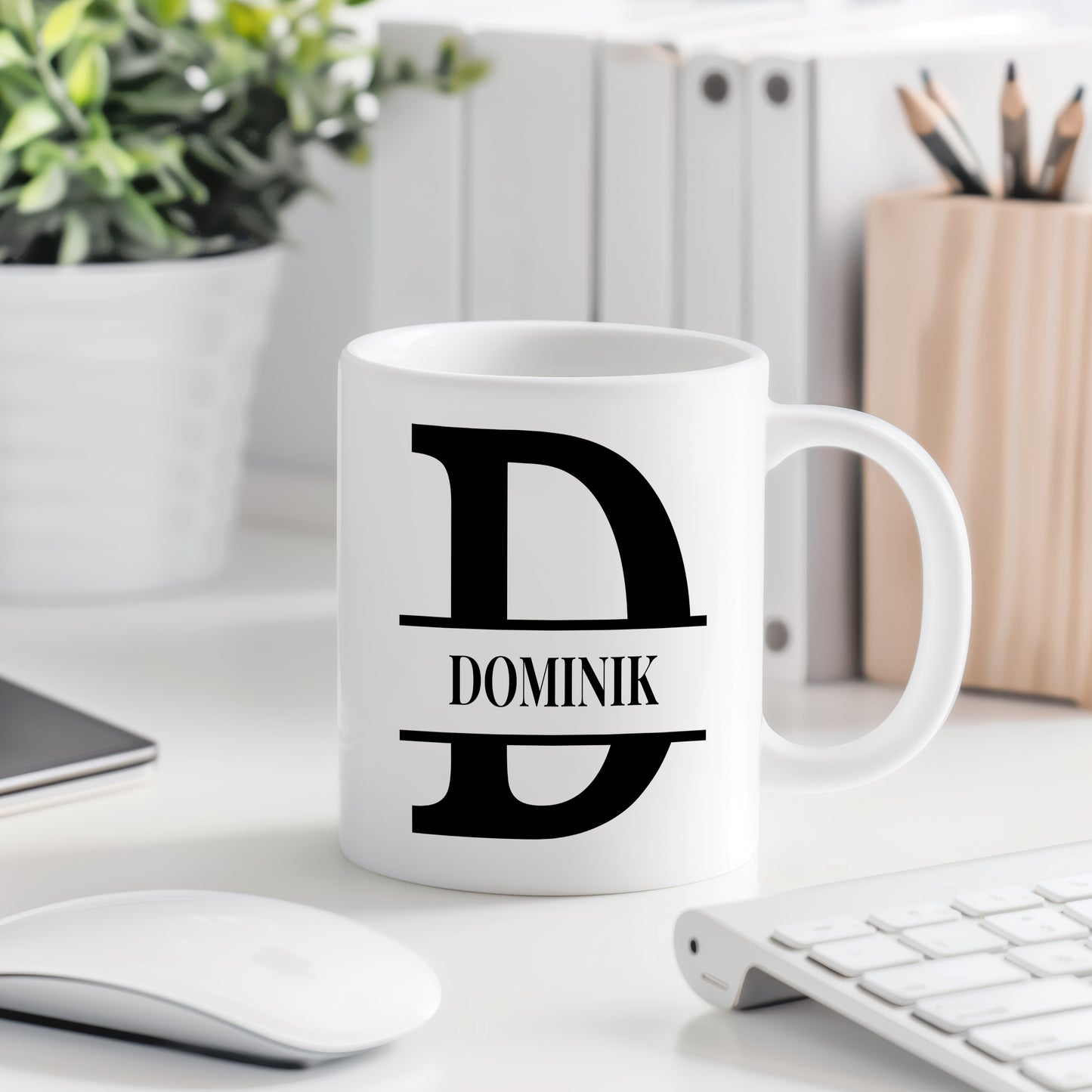 Hrnek se jménem DOMINIK – monogramový design