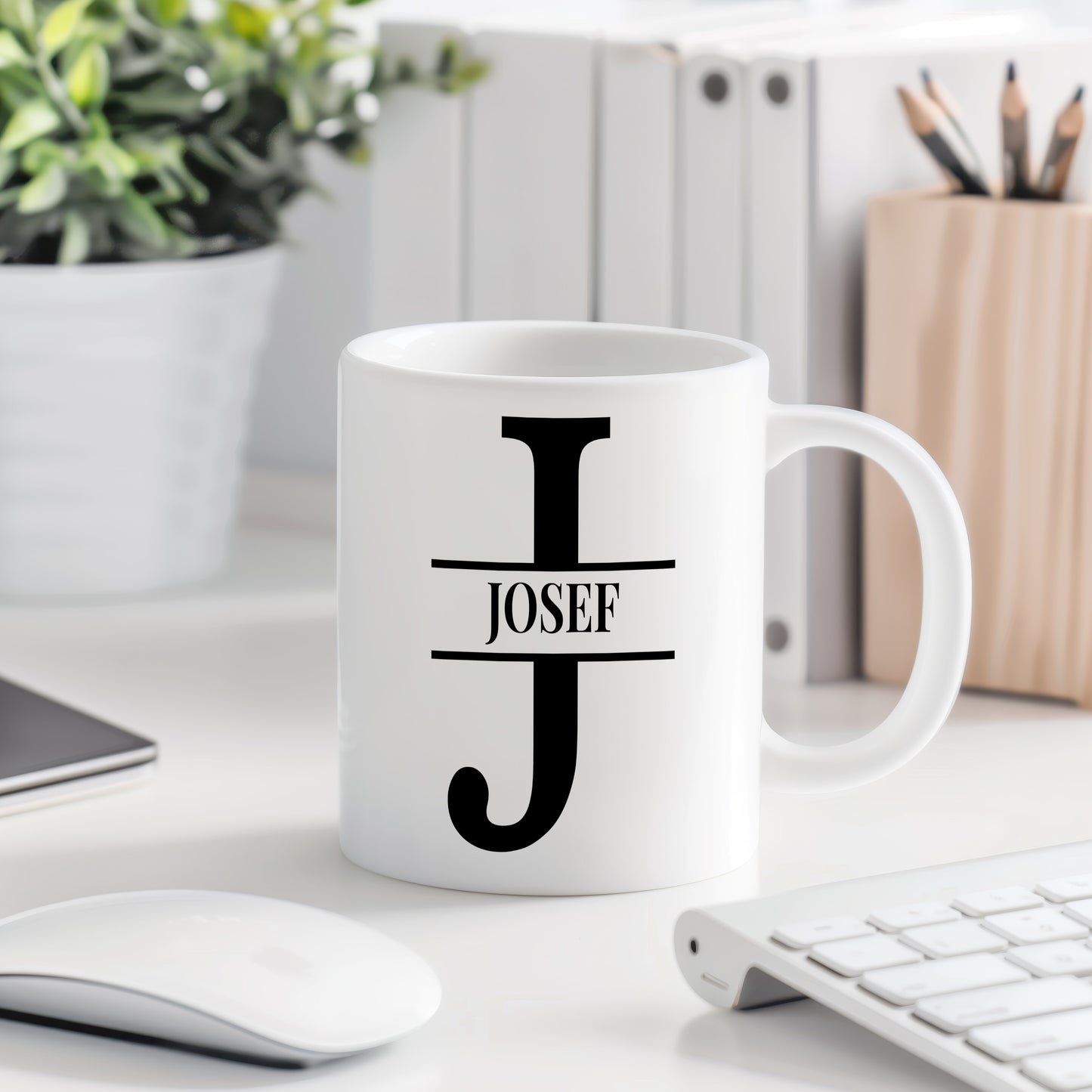 Hrnek se jménem Josef – monogramový design