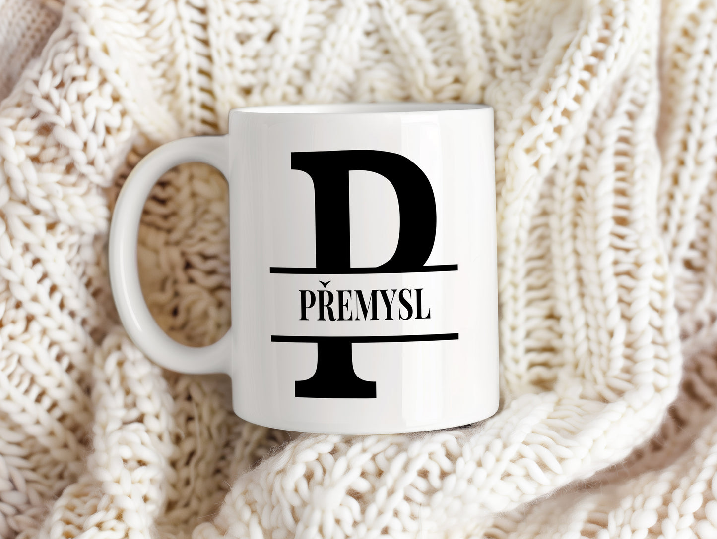 Hrnek se jménem Přemysl – monogramový design