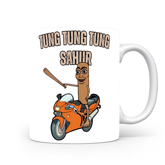Hrnek s italským brainrotem – Tung Tung Tung Sahur — skútr