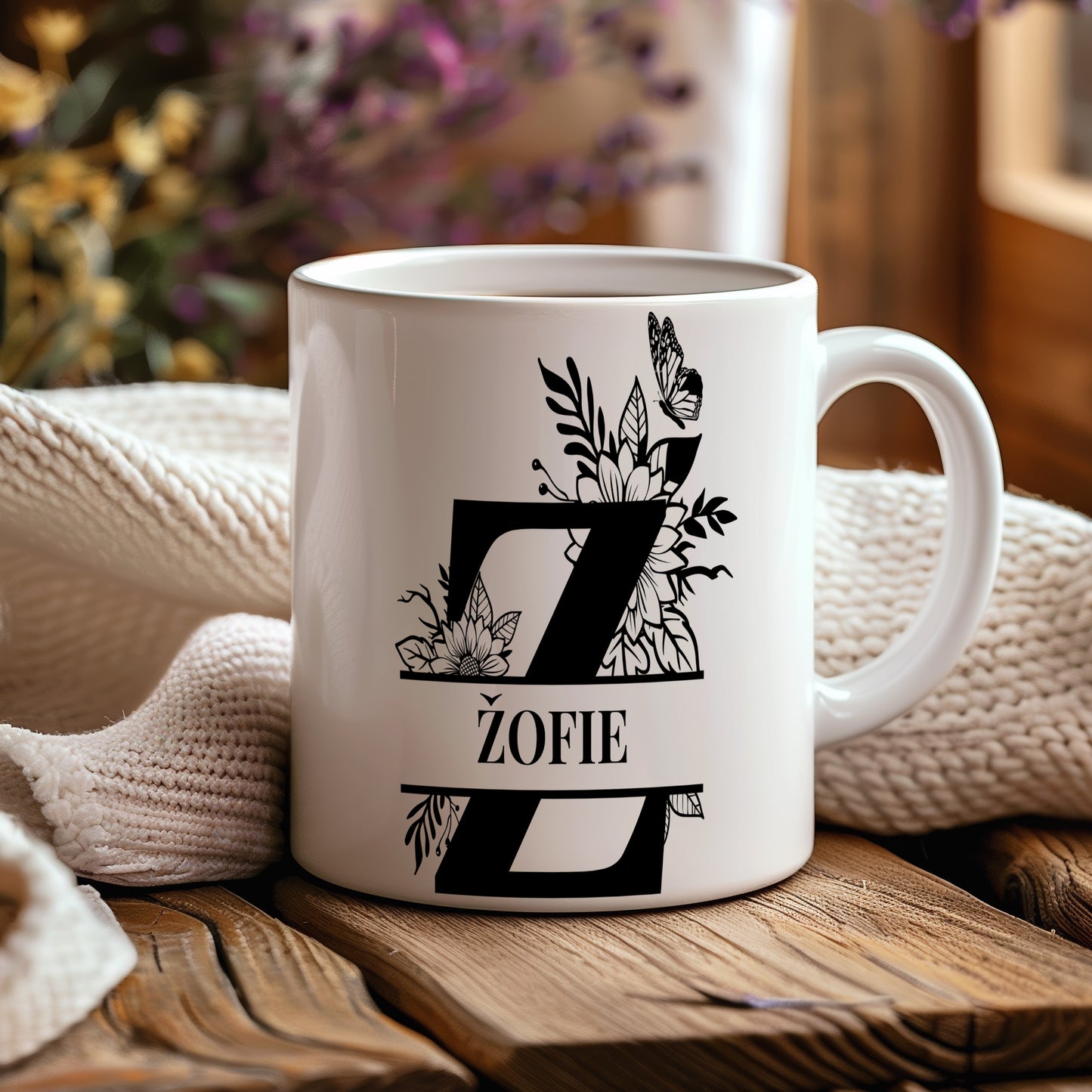 Hrnek se jménem Žofie – květinový monogram