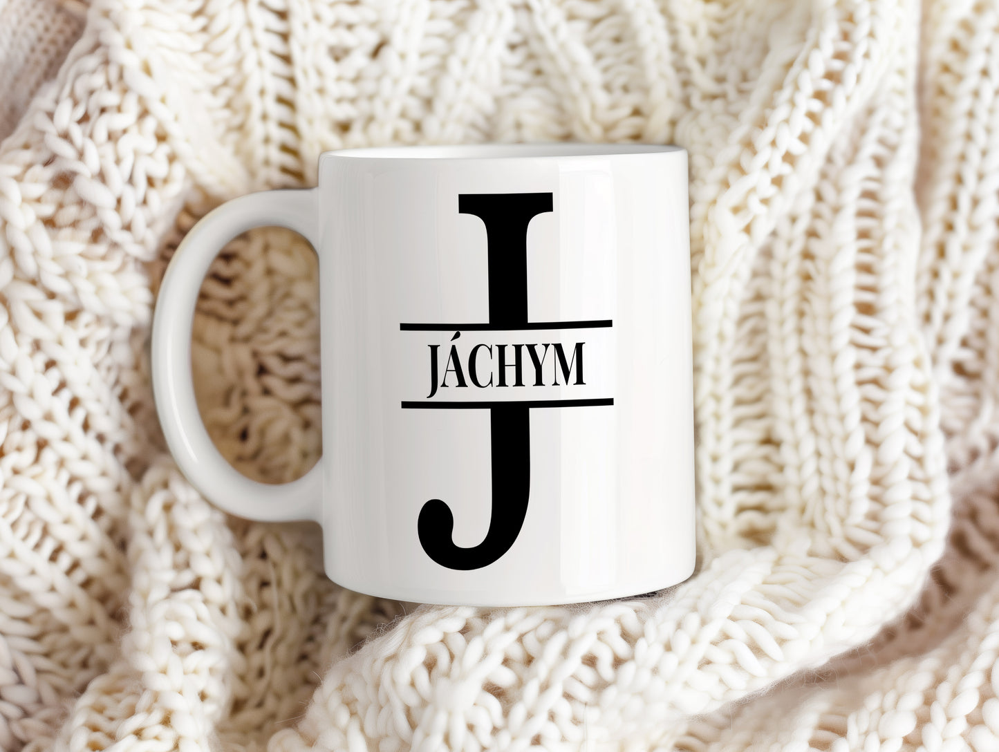 Hrnek se jménem Jáchym – monogramový design
