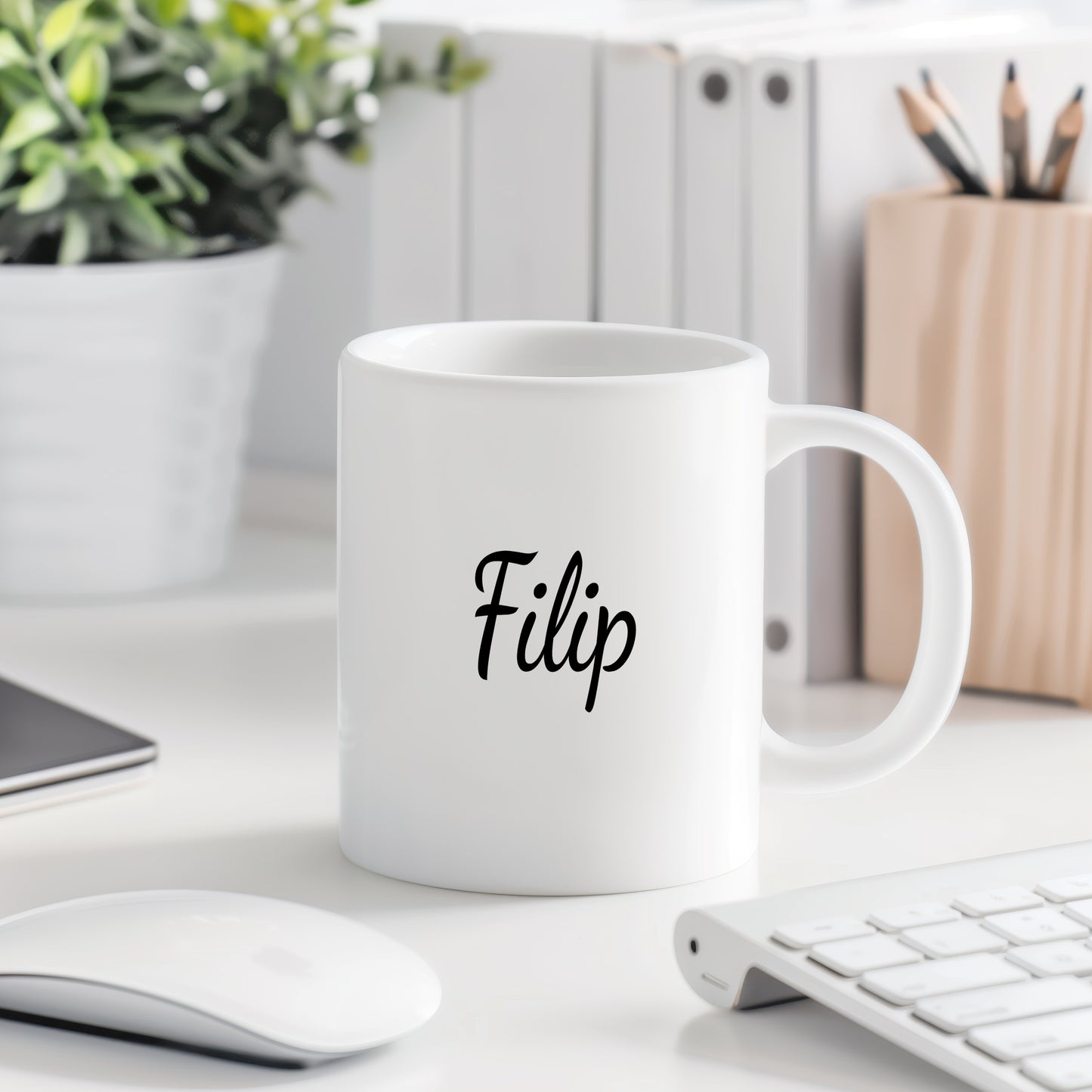 Hrnek se jménem Filip – minimalistický styl pro muže