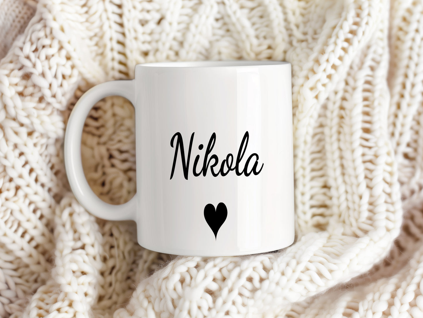 Hrnek se jménem Nikola – romantický styl se srdcem