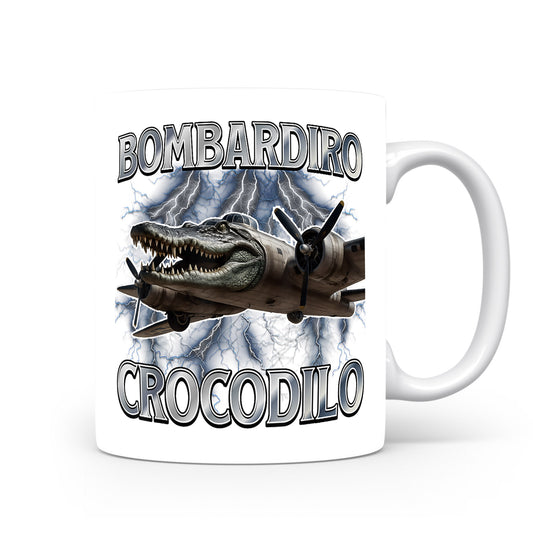 Hrnek s italským brainrotem – Bombardino Crocodilo — bombardér s krokodýlem