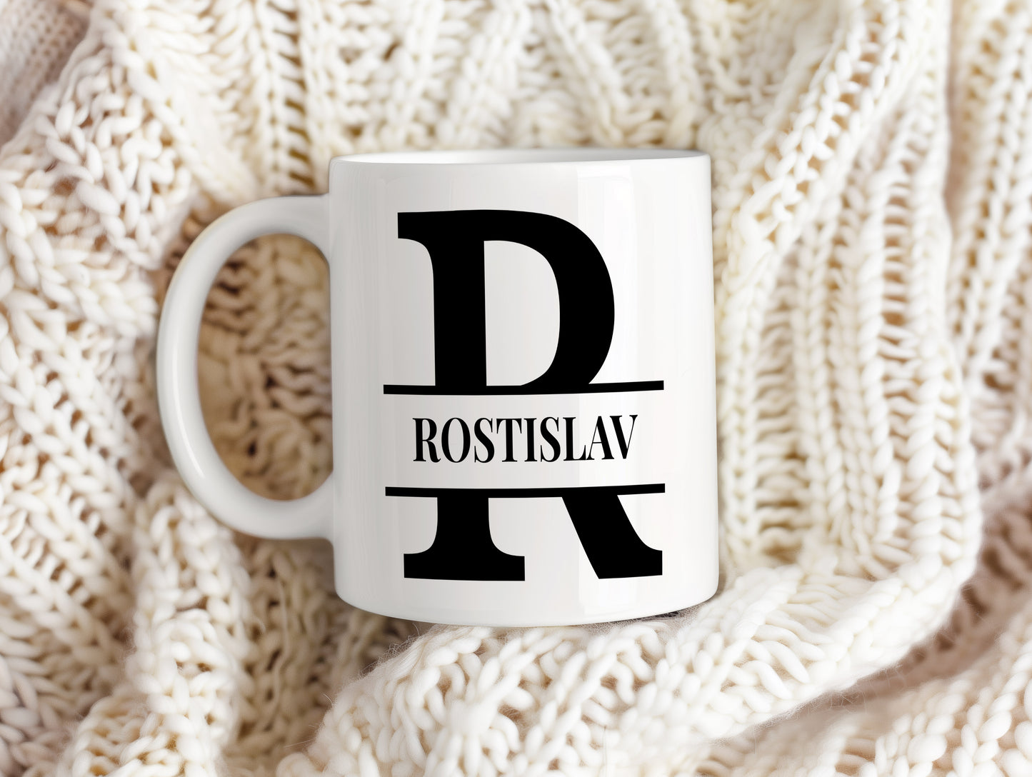 Hrnek se jménem Rostislav – monogramový design