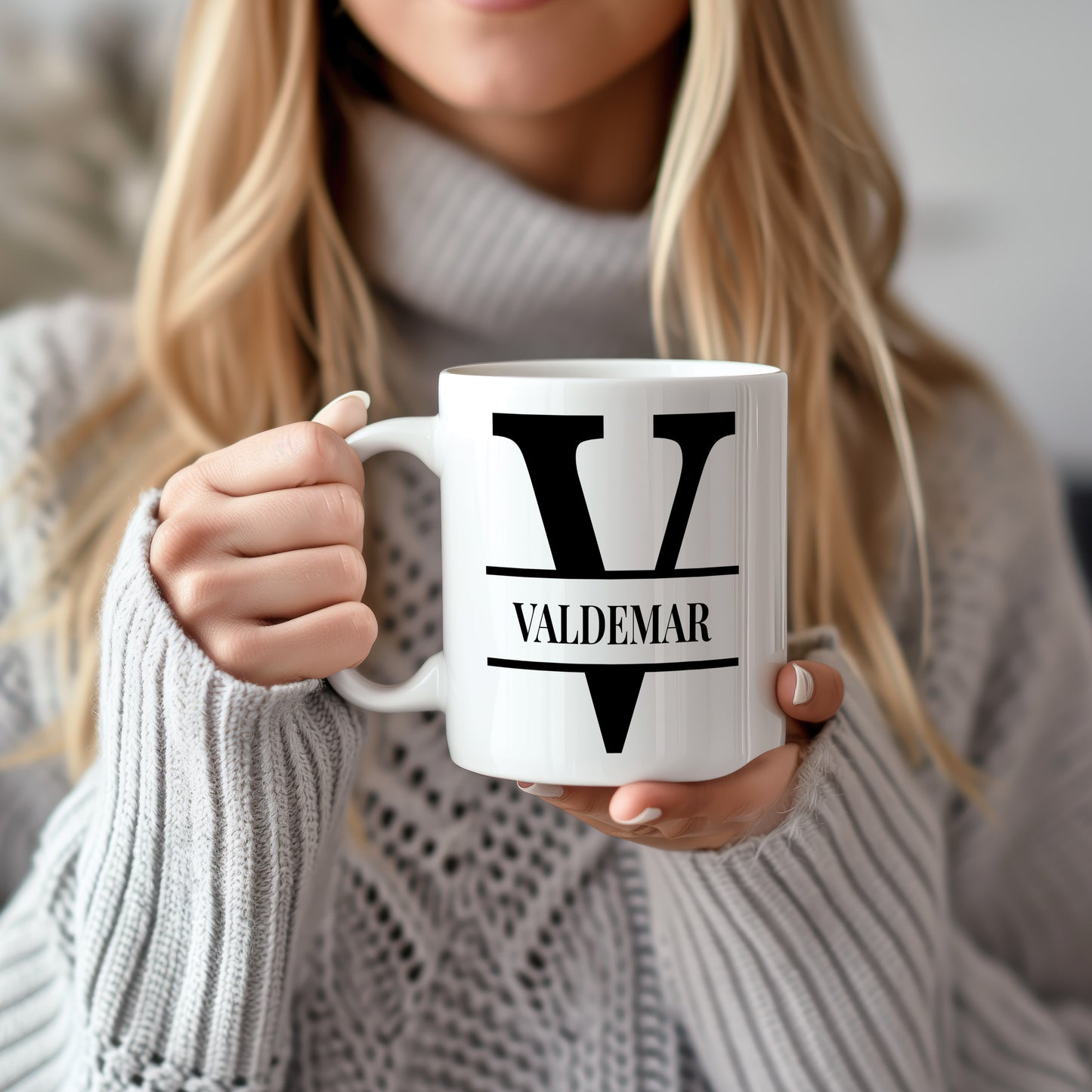 Hrnek se jménem Valdemar – monogramový design