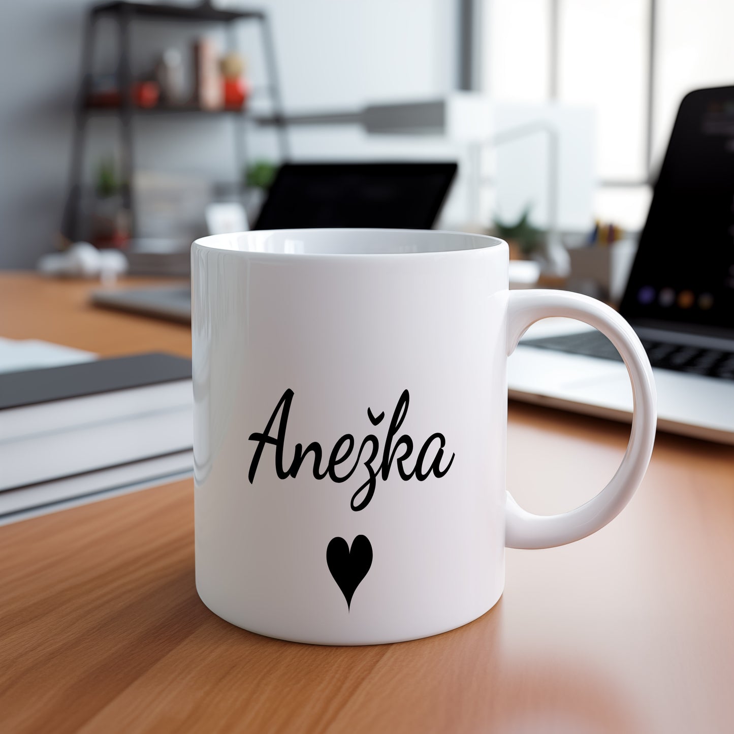Hrnek se jménem Anežka – romantický styl se srdcem