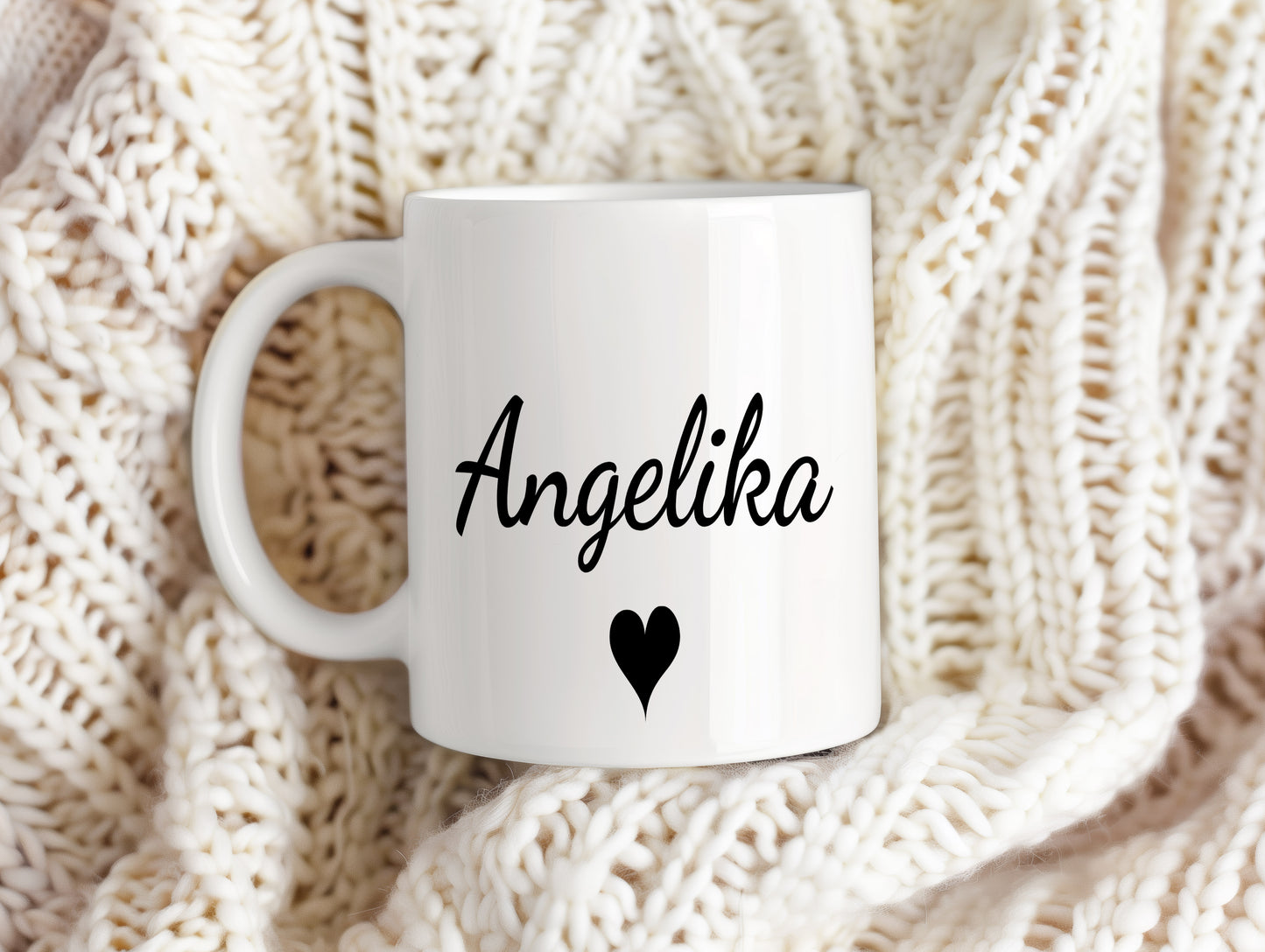 Hrnek se jménem Angelika – romantický styl se srdcem