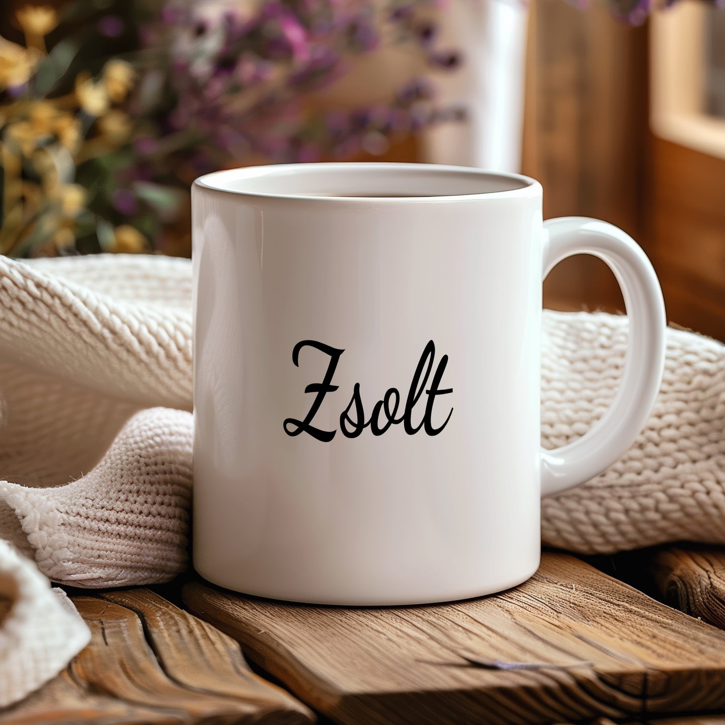 Hrnek se jménem Zsolt – monogramový design