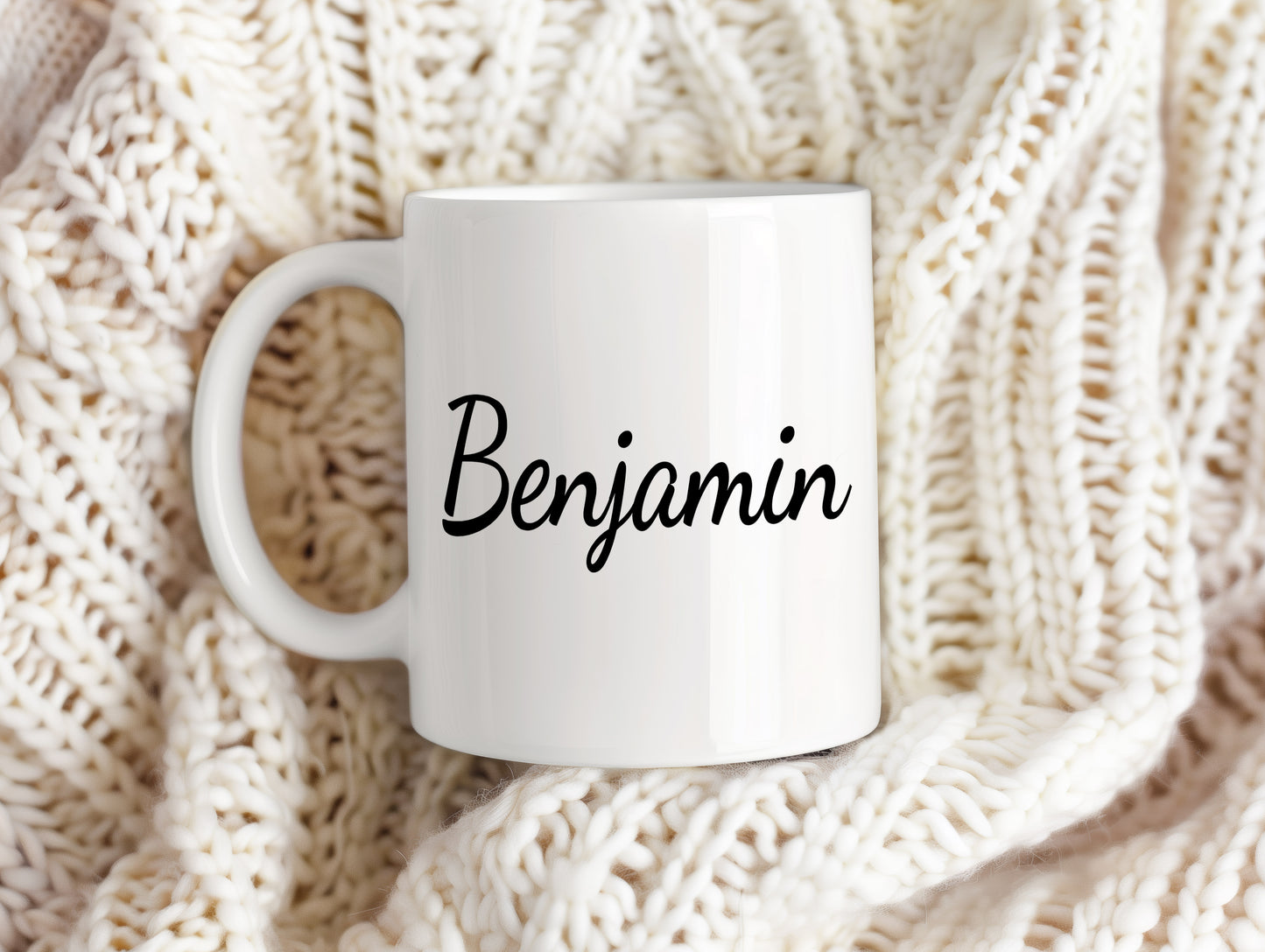 Hrnek se jménem Benjamin – minimalistický styl pro muže