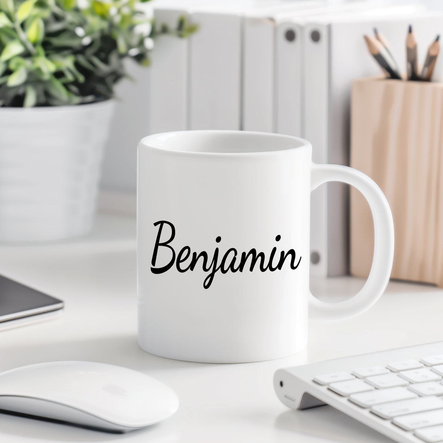 Hrnek se jménem Benjamin – minimalistický styl pro muže