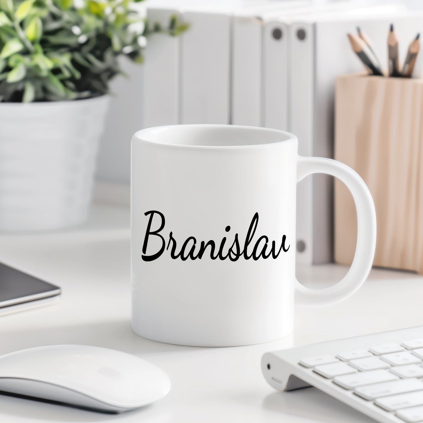 Hrnek se jménem Branislav – minimalistický styl pro muže