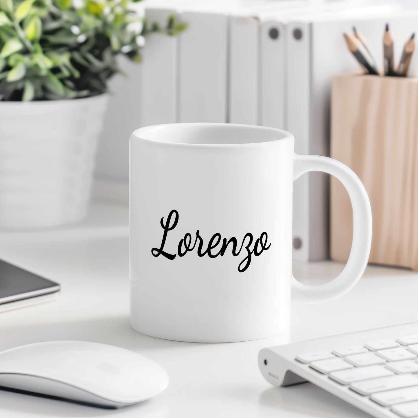 Hrnek se jménem Lorenzo – minimalistický styl pro muže