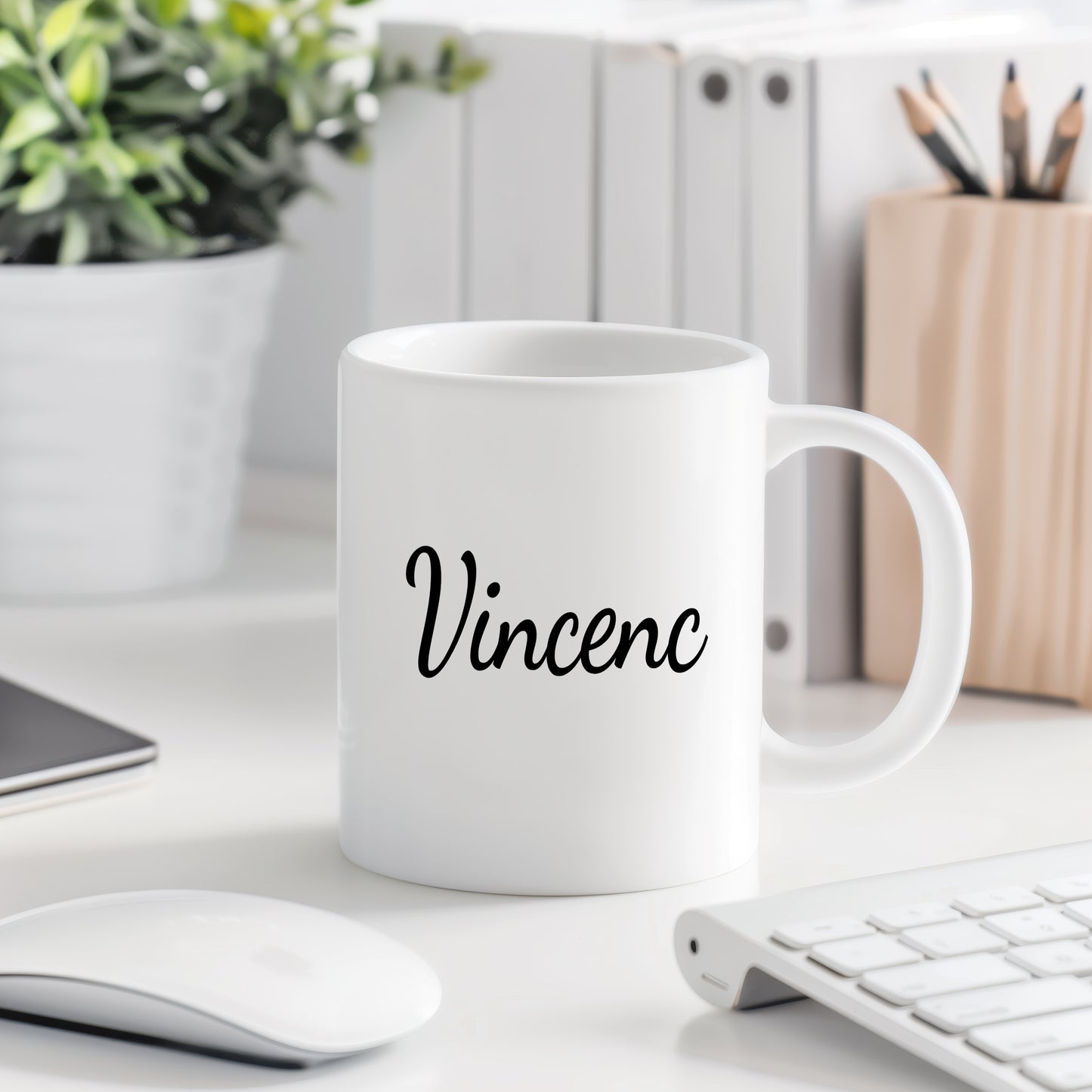 Hrnek se jménem Vincenc – minimalistický styl pro muže