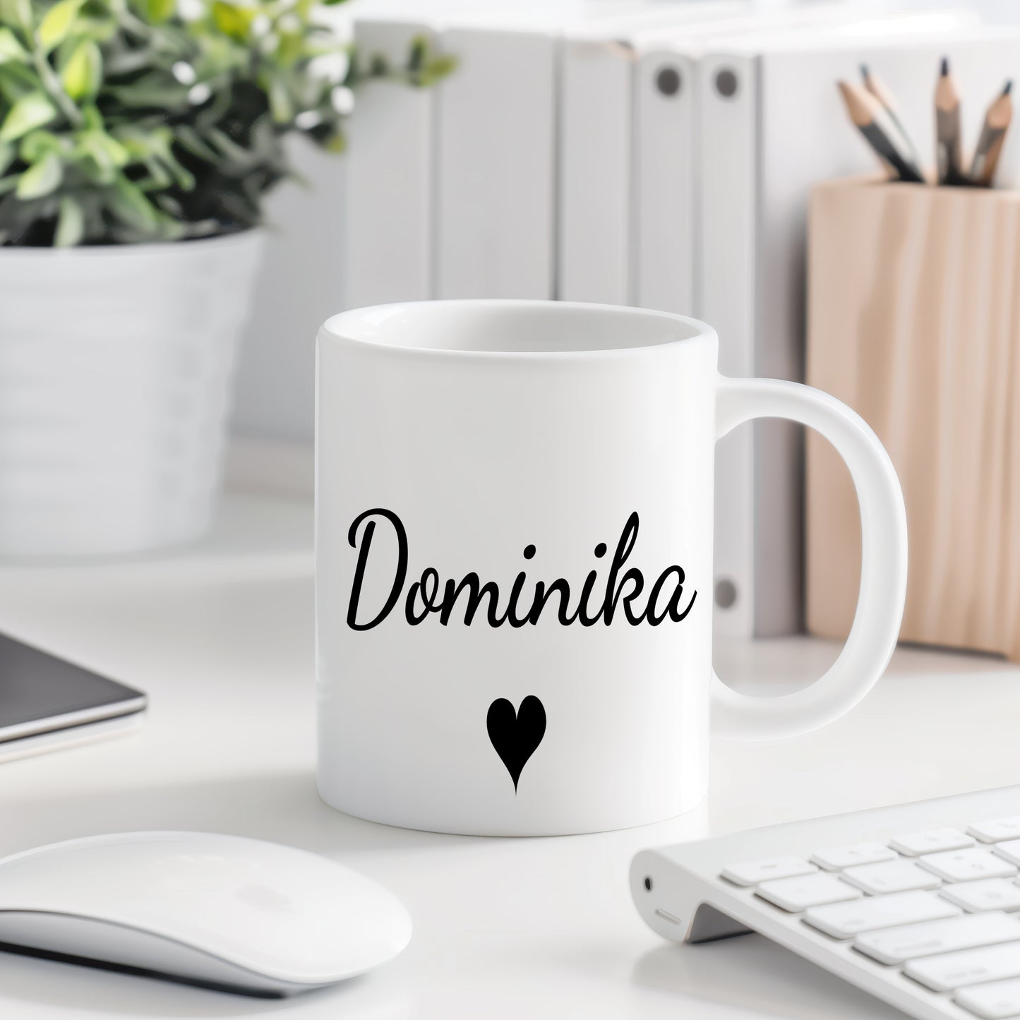 Hrnek se jménem Dominika – romantický styl se srdcem