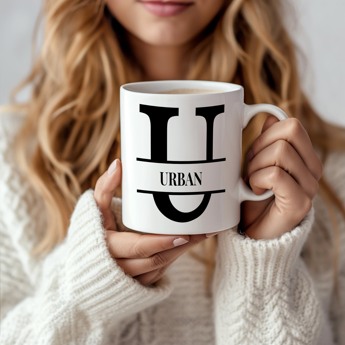 Hrnek se jménem URBAN – monogramový design