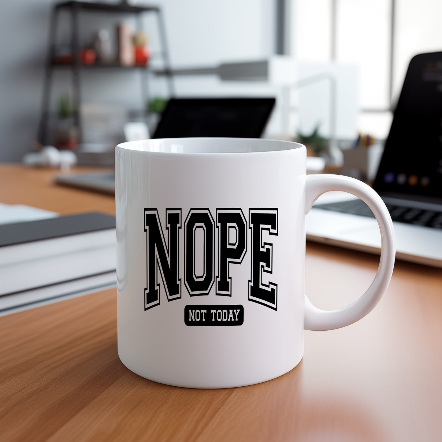 Hrnek s vtipným nápisem – NOPE