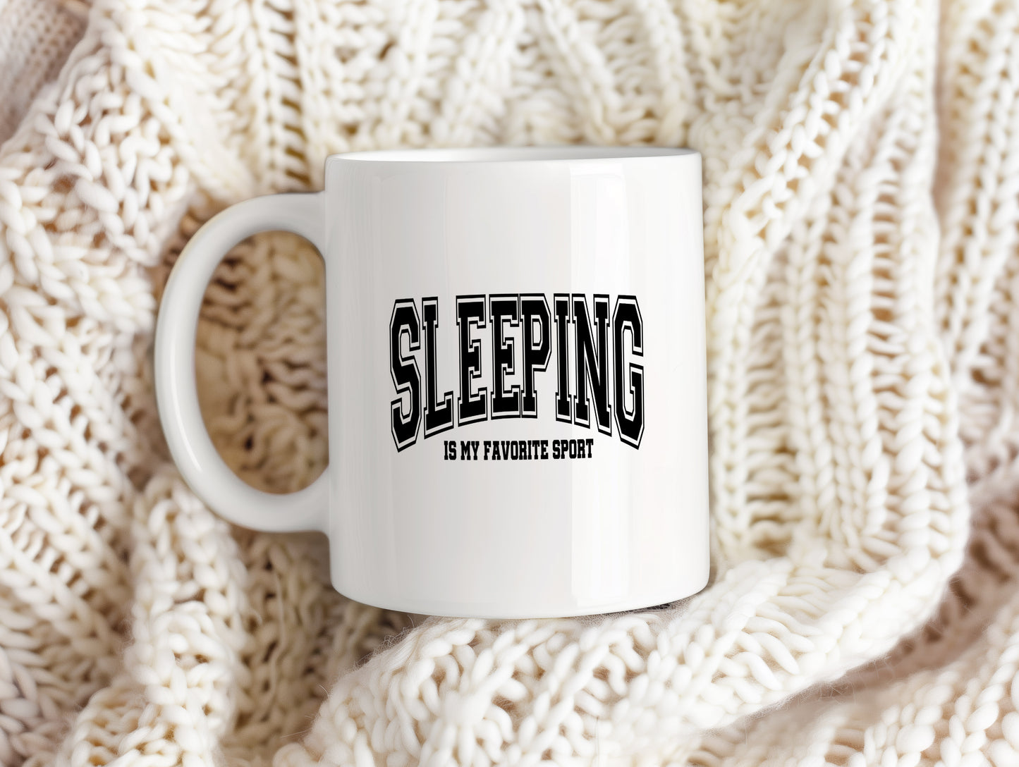 Hrnek s vtipným nápisem – SLEEPING IS MY