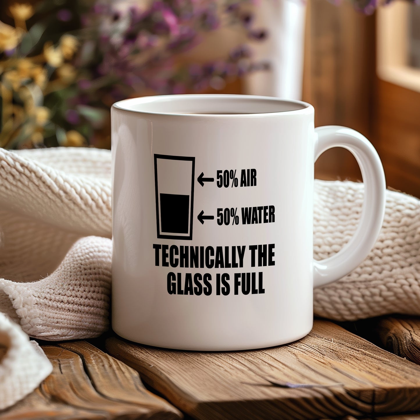 Hrnek s vtipným nápisem – TECHNICALLY THE GLASS