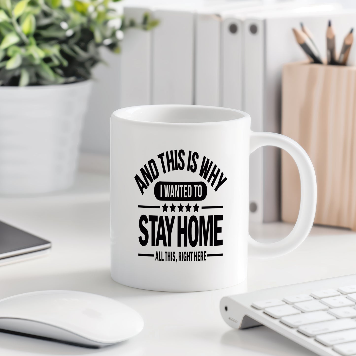 Hrnek s vtipným nápisem – Stay Home