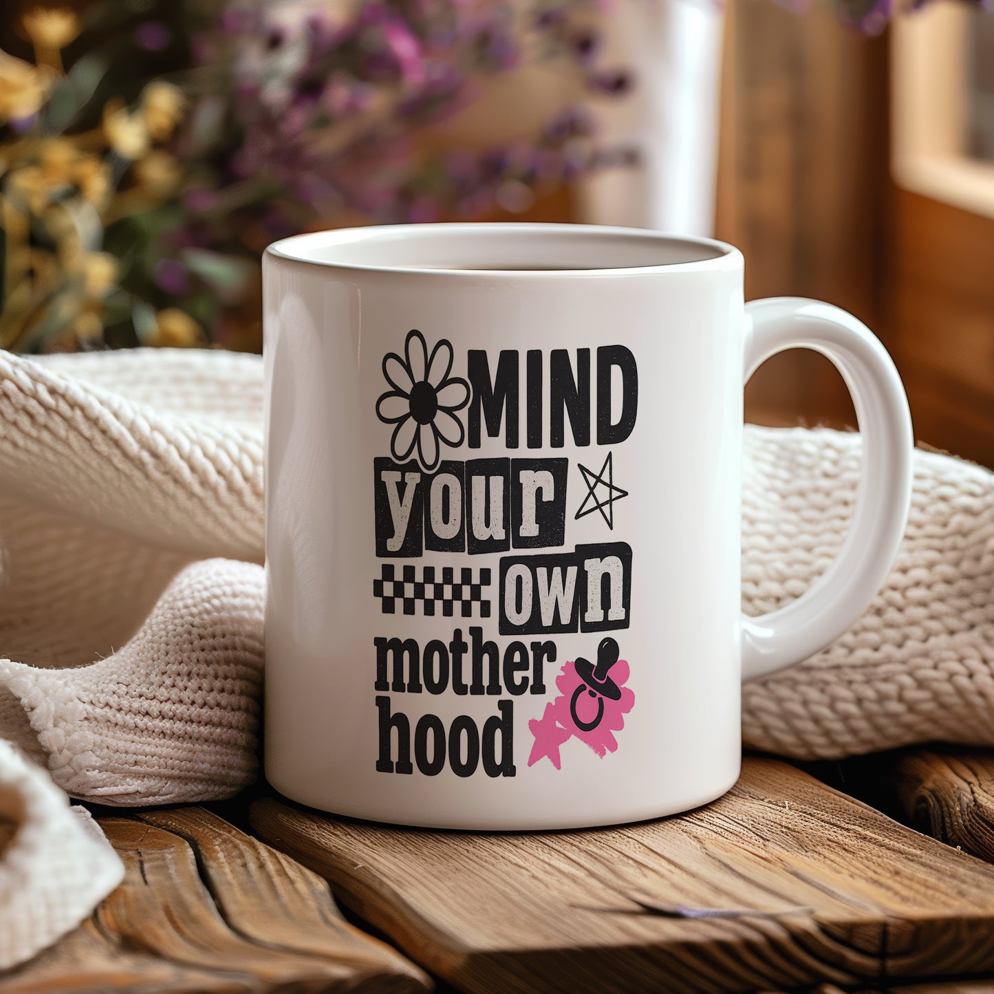 Hrnek s vtipným nápisem – MIND your own
