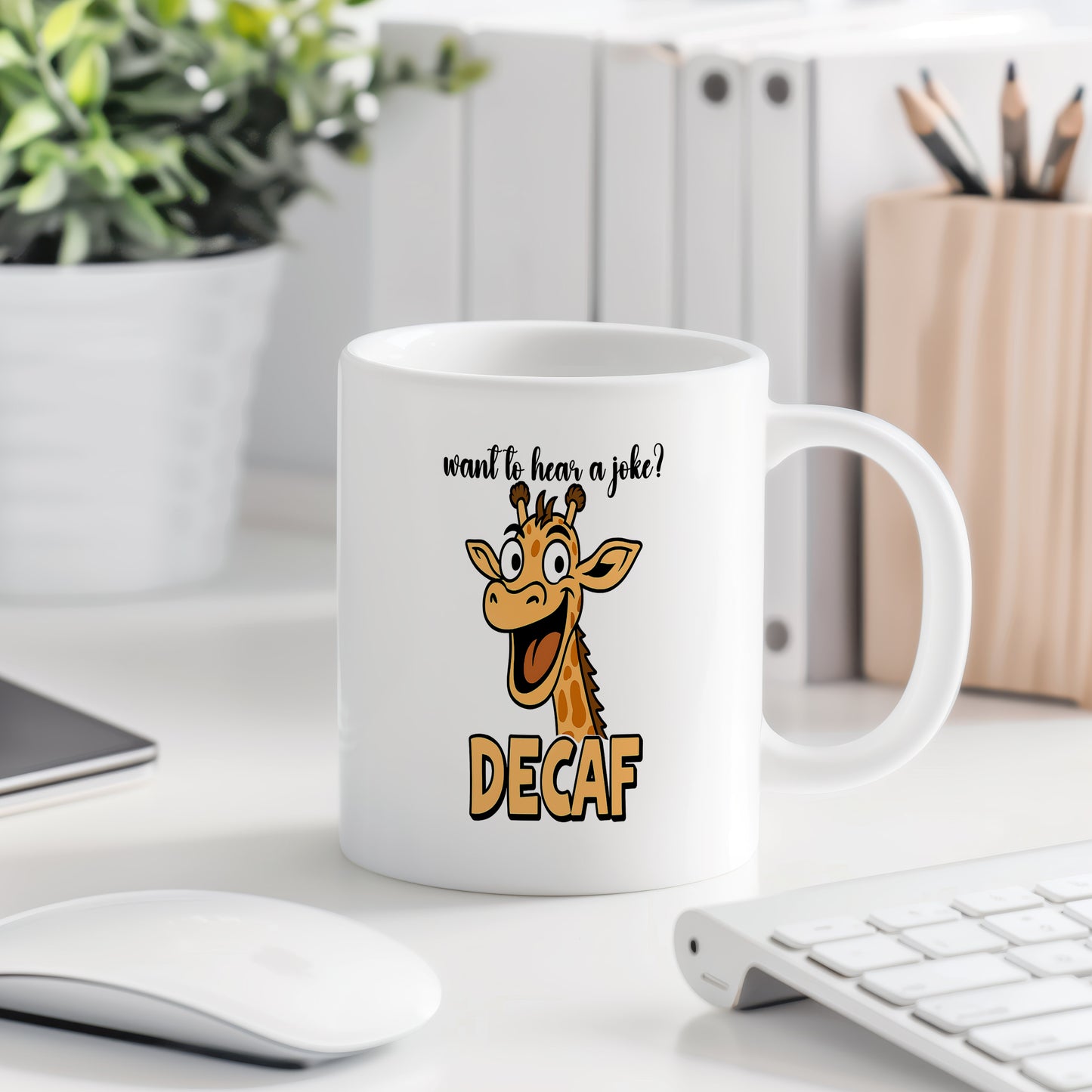 Hrnek s vtipným nápisem – DECAF