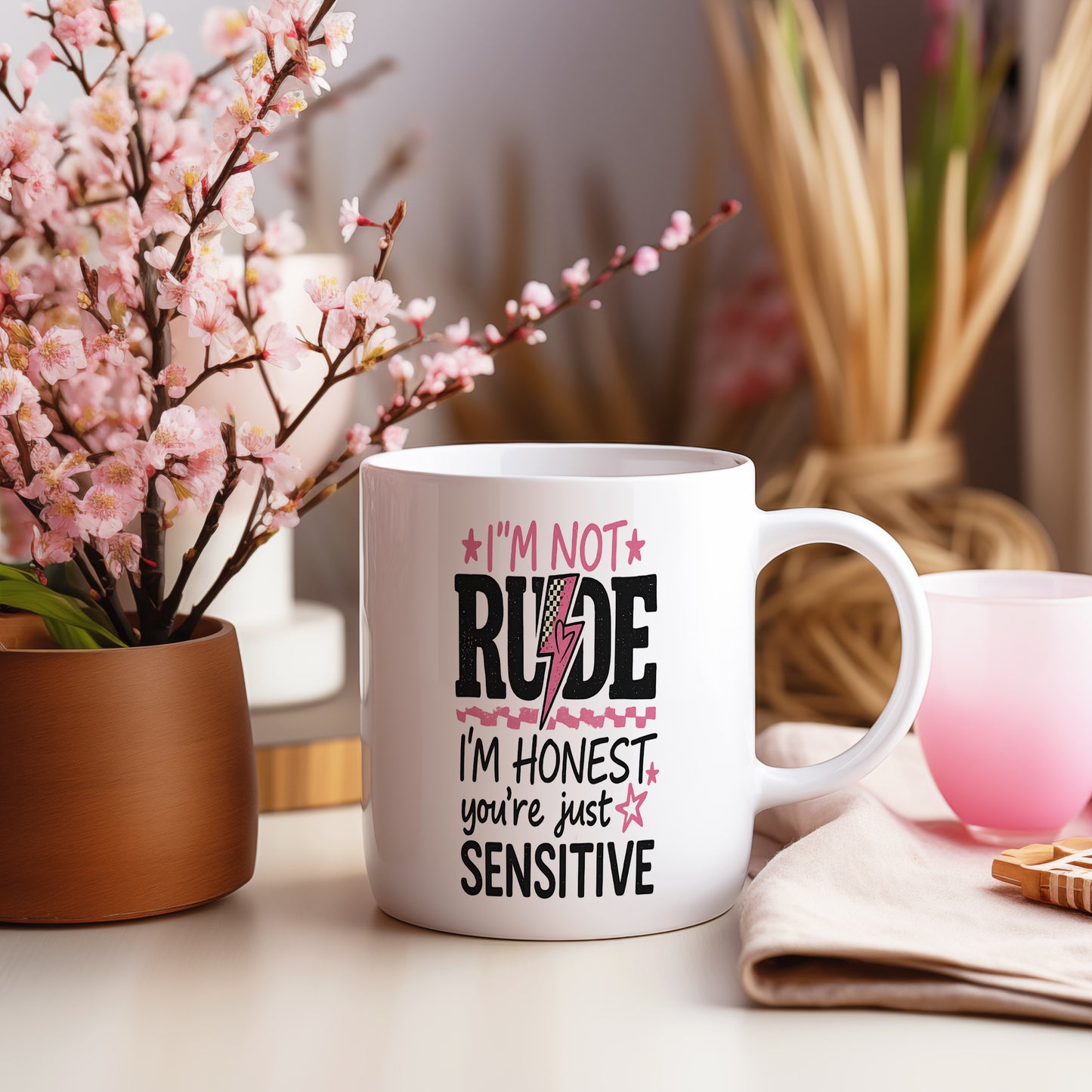 Hrnek s vtipným nápisem – I'M NOT RUDE