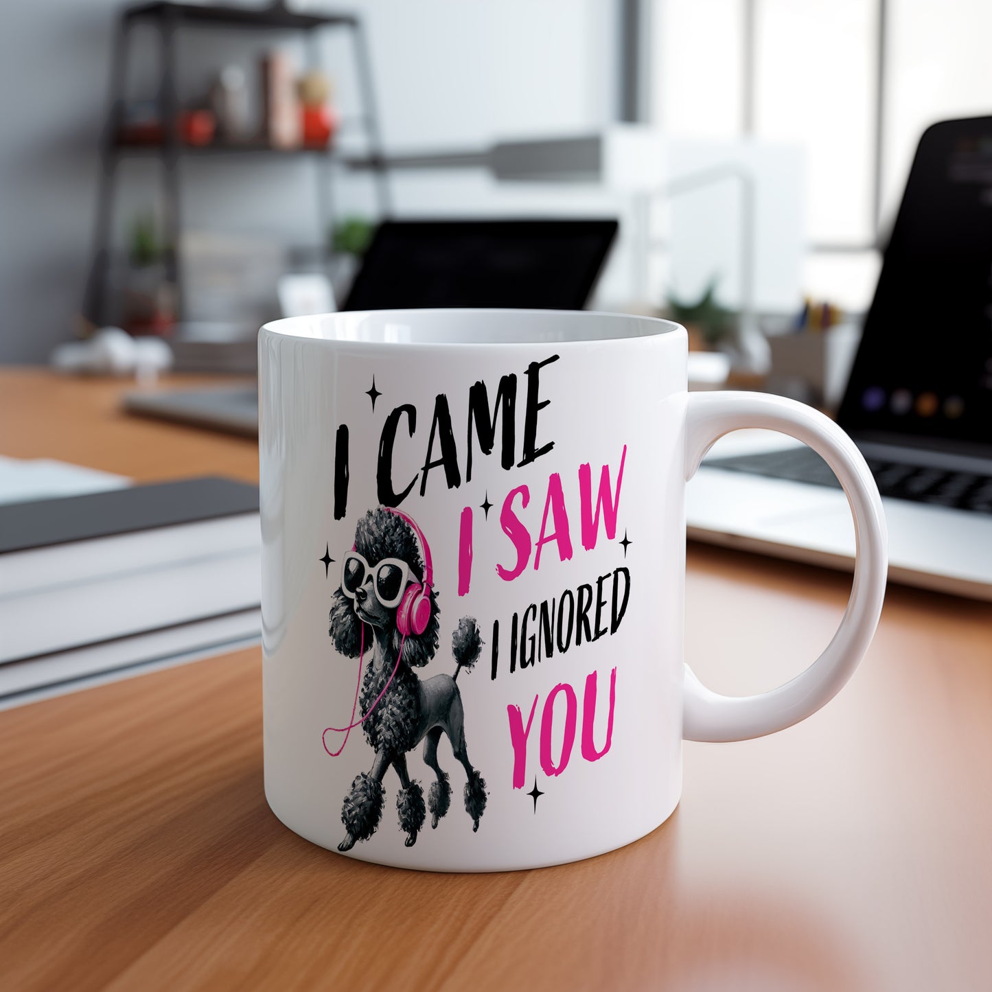 Hrnek s vtipným nápisem – I CAME I SAW – černo-růžový motiv