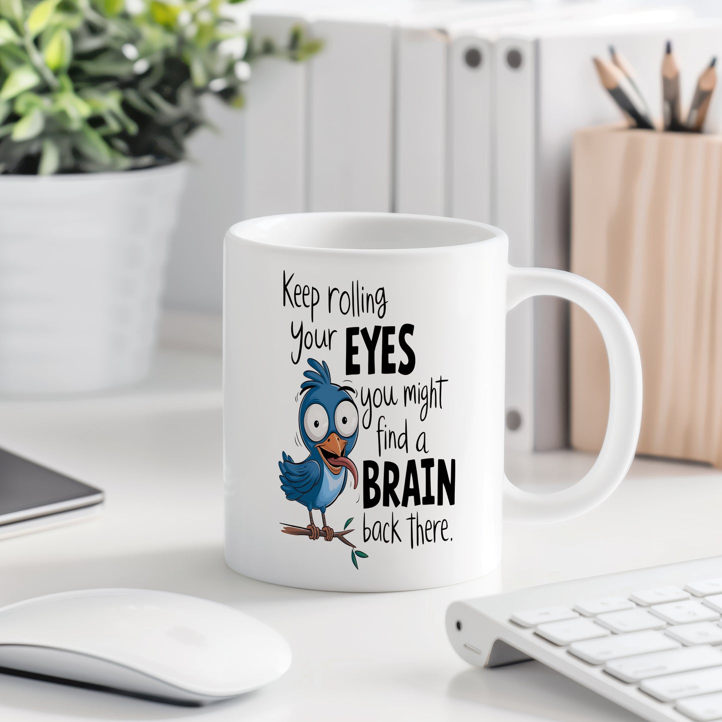 Hrnek s vtipným nápisem – Keep rolling your EYES