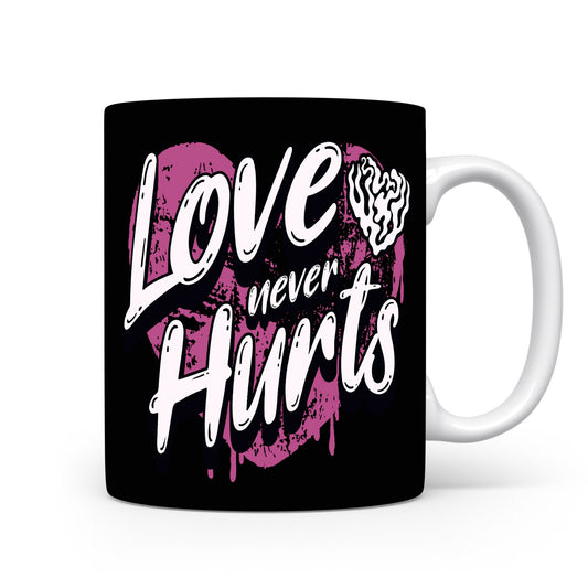 Hrnek s motivačním citátem – Love Never Hurts