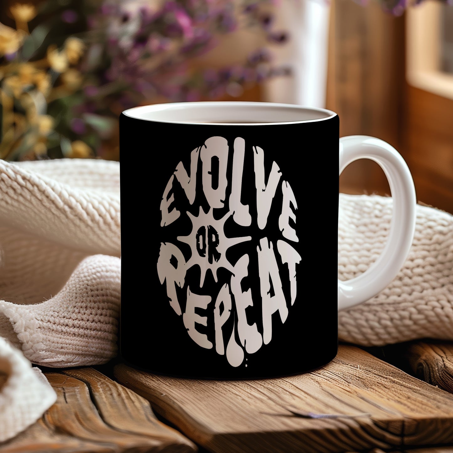 Hrnek s motivačním citátem – Evolve or Repeat