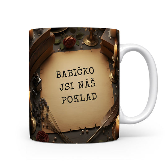 Hrnek s nápisem BABIČKO JSI NÁŠ POKLAD a nostalgickým motivem růží a svíček.