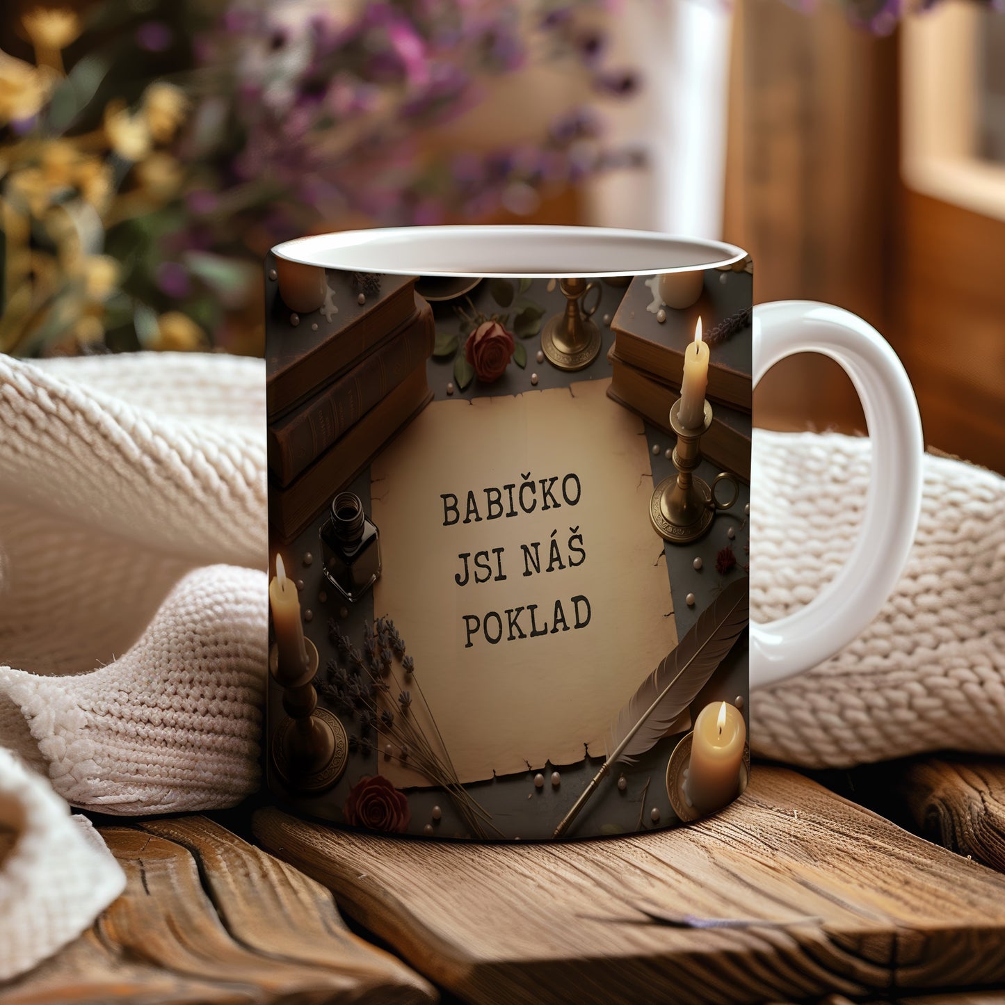 Hrnek s nápisem BABIČKO JSI NÁŠ POKLAD a nostalgickým motivem růží a svíček.