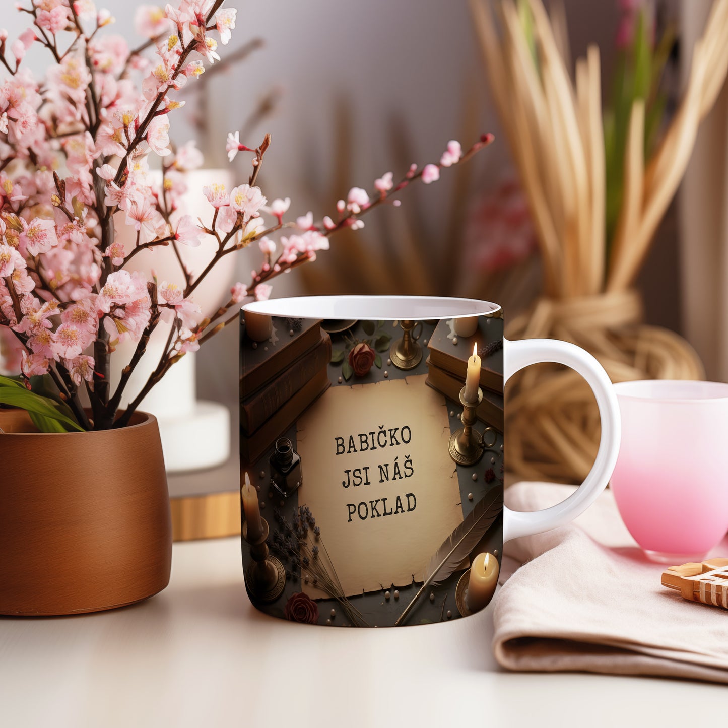 Hrnek s nápisem BABIČKO JSI NÁŠ POKLAD a nostalgickým motivem růží a svíček.