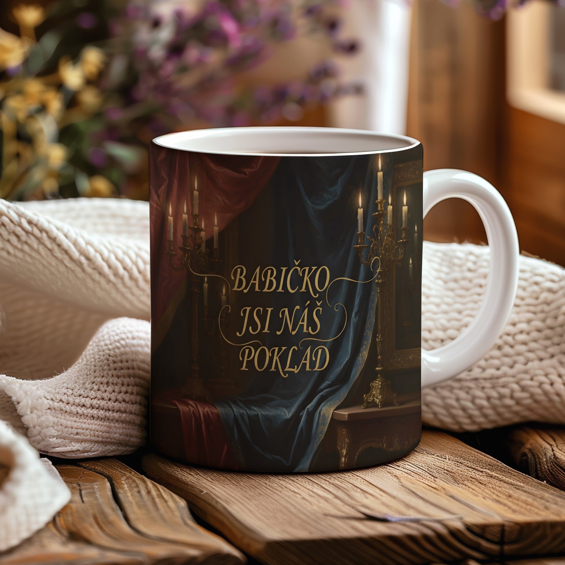 Hrnek s nápisem 'BABIČKO JSI NÁŠ POKLAD' v elegantním vintage stylu.