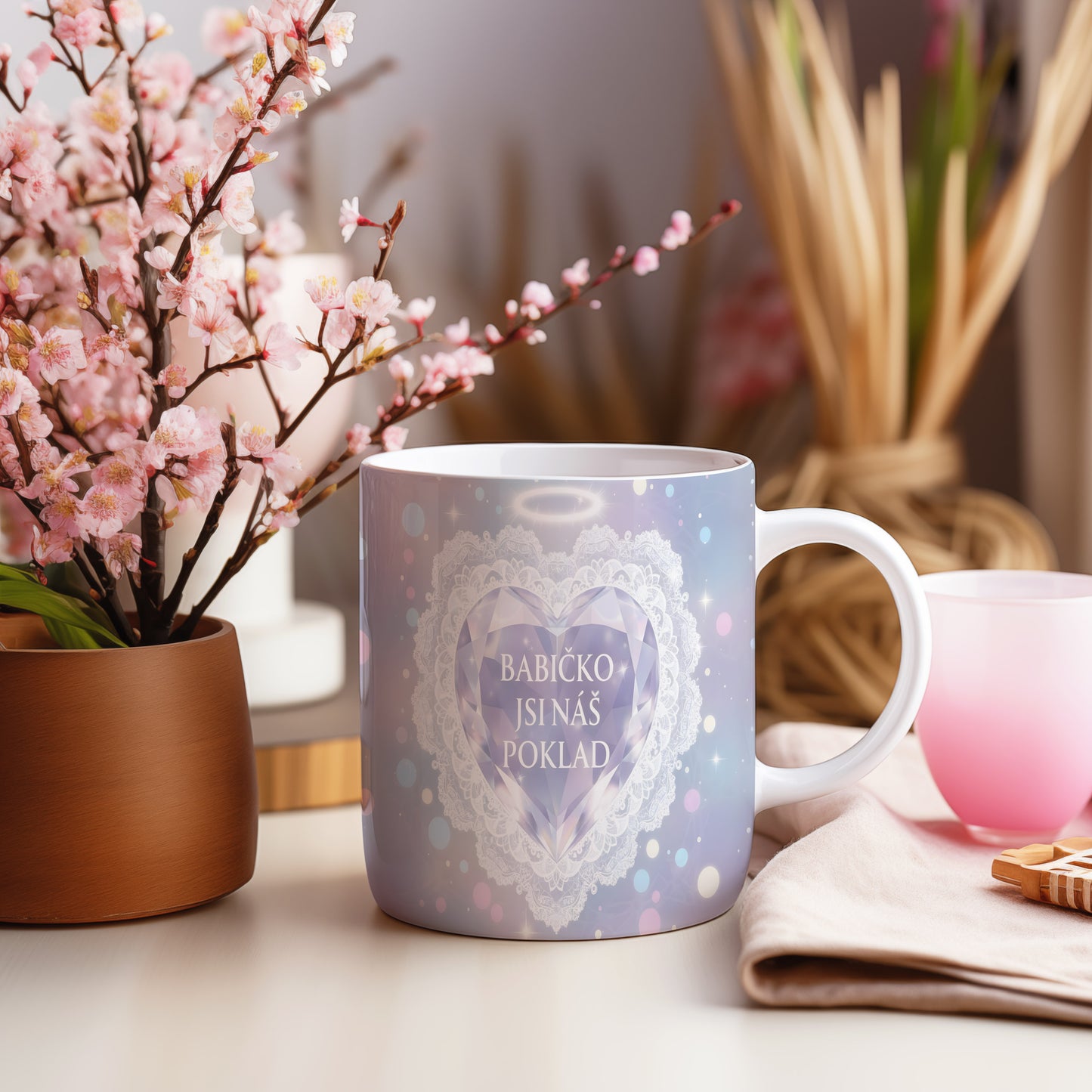 Hrnek s diamantovým srdcem a nápisem BABIČKO JSI NÁŠ POKLAD.