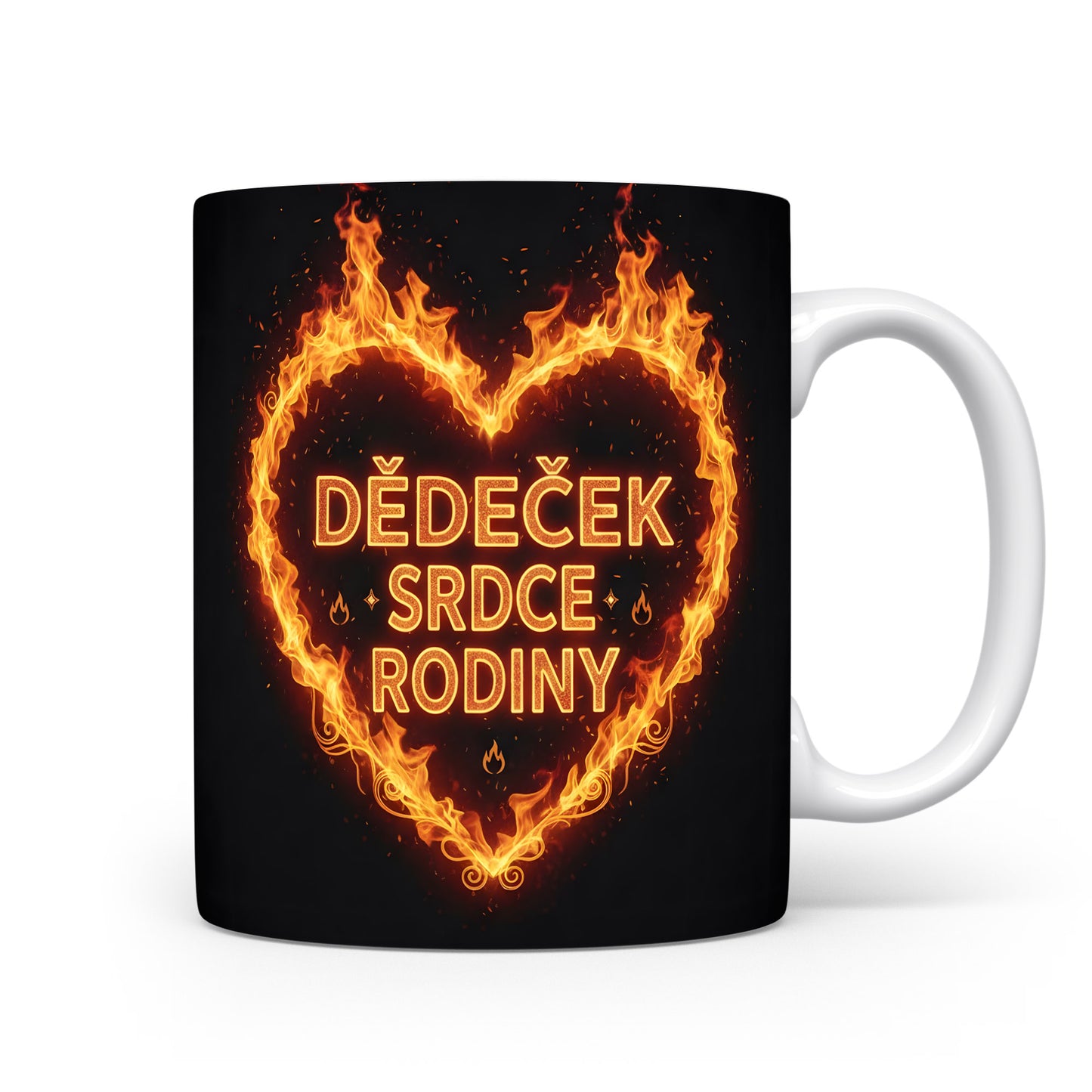 Hrnek s motivem ohnivého srdce a nápisem DĚDEČEK SRDCE RODINY.