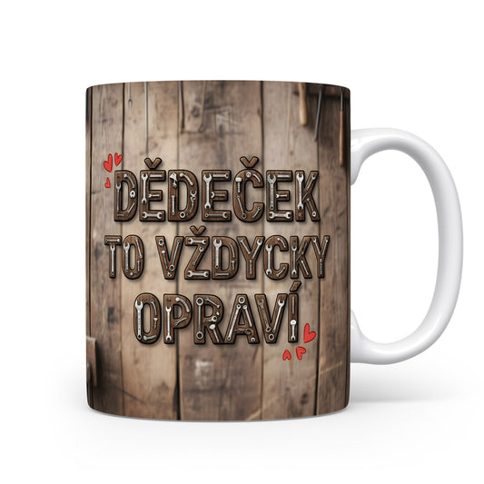 Rustikální hrnek s nápisem DĚDEČEK TO VŽDYCKY OPRAVÍ a motivem nářadí.