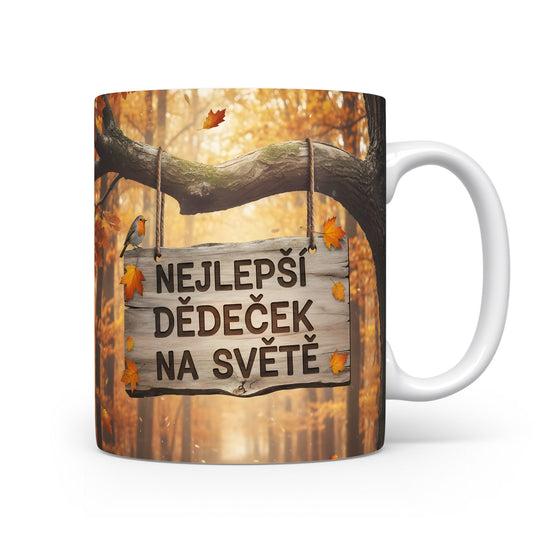 Hrnek s podzimním motivem a nápisem 'Nejlepší dědeček na světě'.