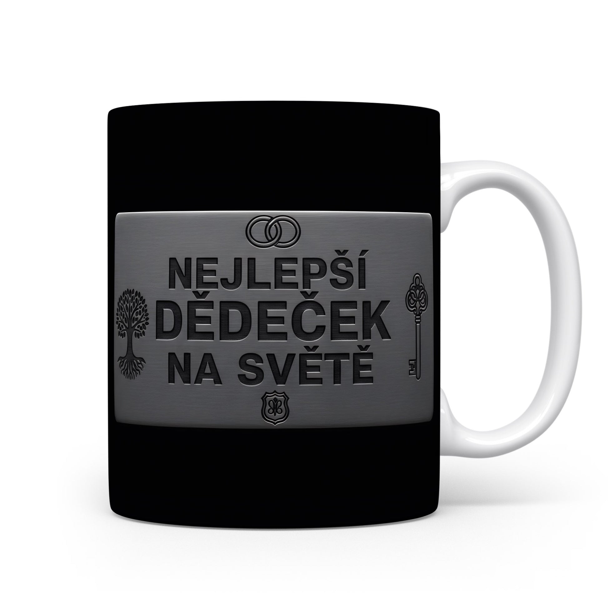 Černý hrnek s kovovým vzhledem a nápisem 'NEJLEPŠÍ DĚDEČEK NA SVĚTĚ'.