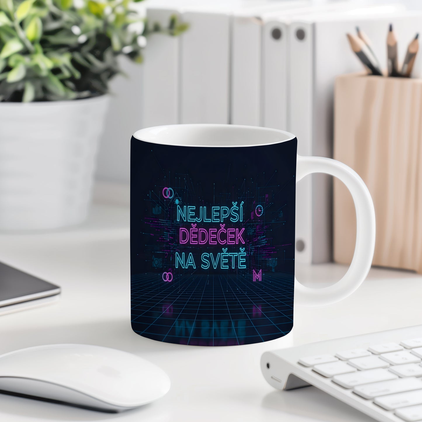 Hrnek s nápisem NEJLEPŠÍ DĚDEČEK NA SVĚTĚ v moderním designu.