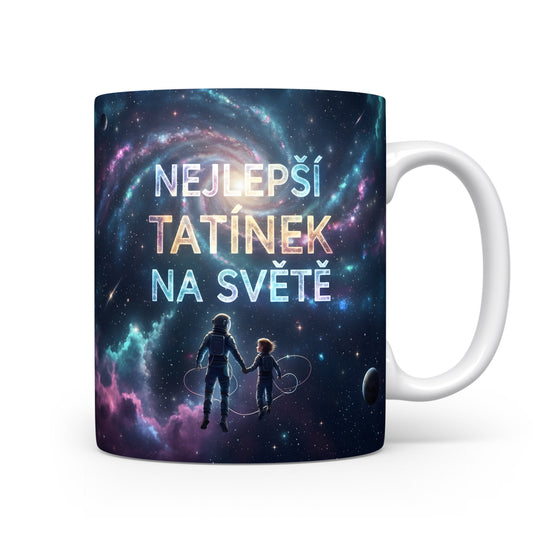 Hrnek s vesmírným motivem a nápisem NEJLEPŠÍ TATÍNEK NA SVĚTĚ.