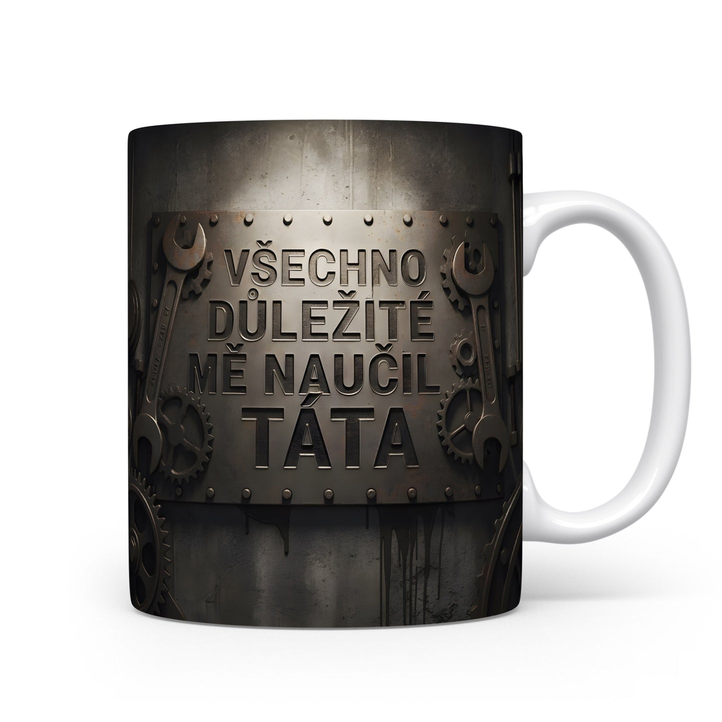 Hrnek s kovovým designem a textem VŠECHNO DŮLEŽITÉ MĚ NAUČIL TÁTA.