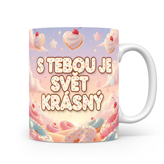 Romantický hrnek s pastelovým pozadím a motivem srdcí a sladkostí.