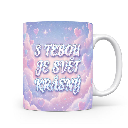 Romantický hrnek s pastelovým pozadím a srdíčky.